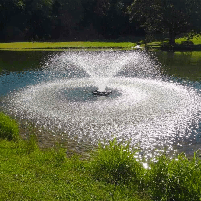 Bearon Aquatics Power House Aerating Fountain - On Water Display Close-up View