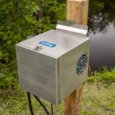 Kasco Home Series Diffused Aeration System - Post Mount with System Cabinet Shown close up view