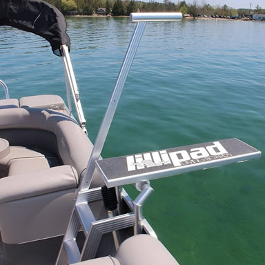Lillipad Pontoon Diving Board - Attached to the boat close up view