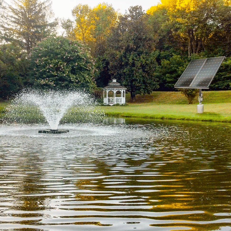 SCOTT AERATOR DA-20 1/2 HP Solar Display Aerator - On Water Display with the Solar Panel on the Grass