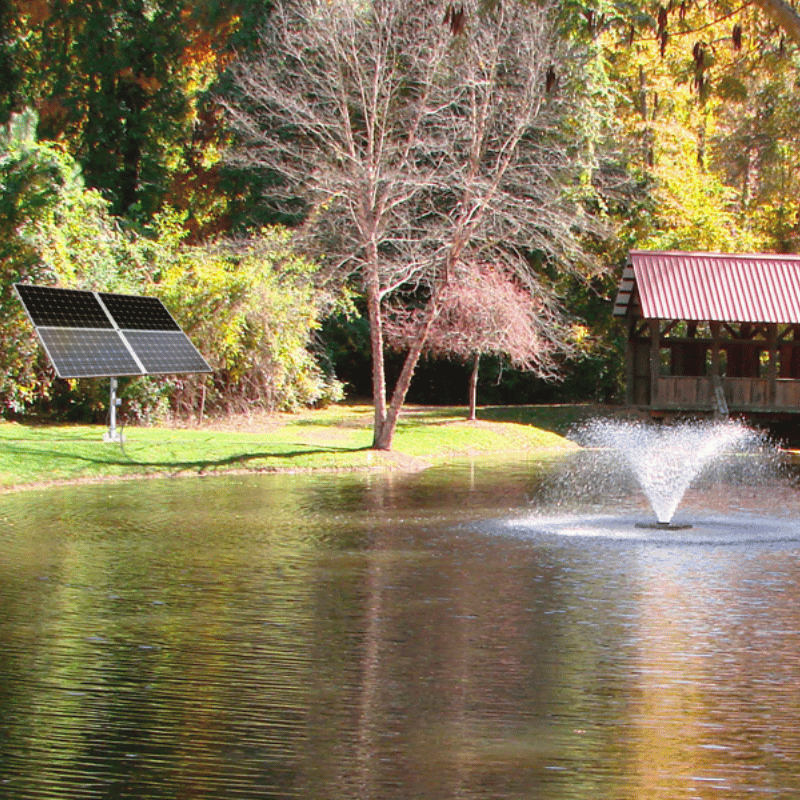 SCOTT AERATOR DA-20 3/4 HP Solar Display Aerator - On Water Display with Solar Panel on the Grass