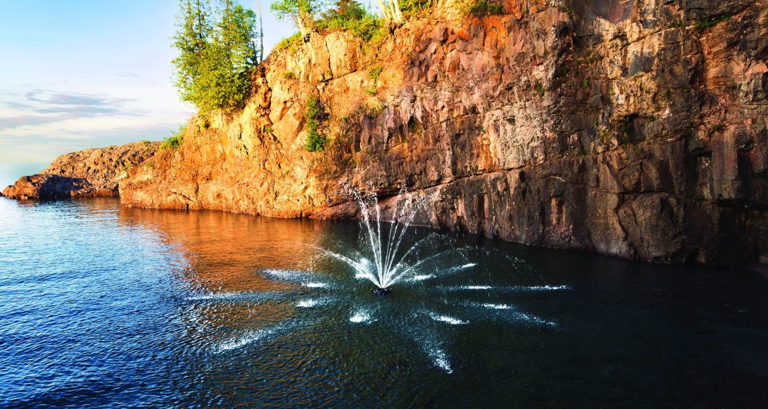 Kasco J Series Fountain with the Mighty Oak Spray Nozzle - Kasco J Series vs VFX Series Fountains