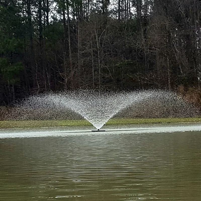 Vanguard Hydro Torque Series Floating Fountain on Water Display Crescent Spray Pattern